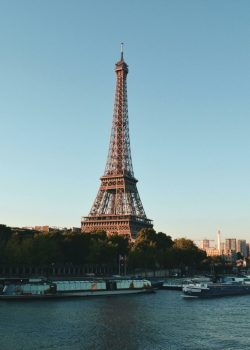 pexels-yovanverma-2082103