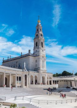The,Sanctuary,Of,Fatima,In,A,Beautiful,Summer,Day,,Portugal