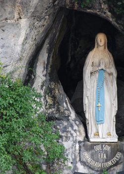 vierge Lourdes